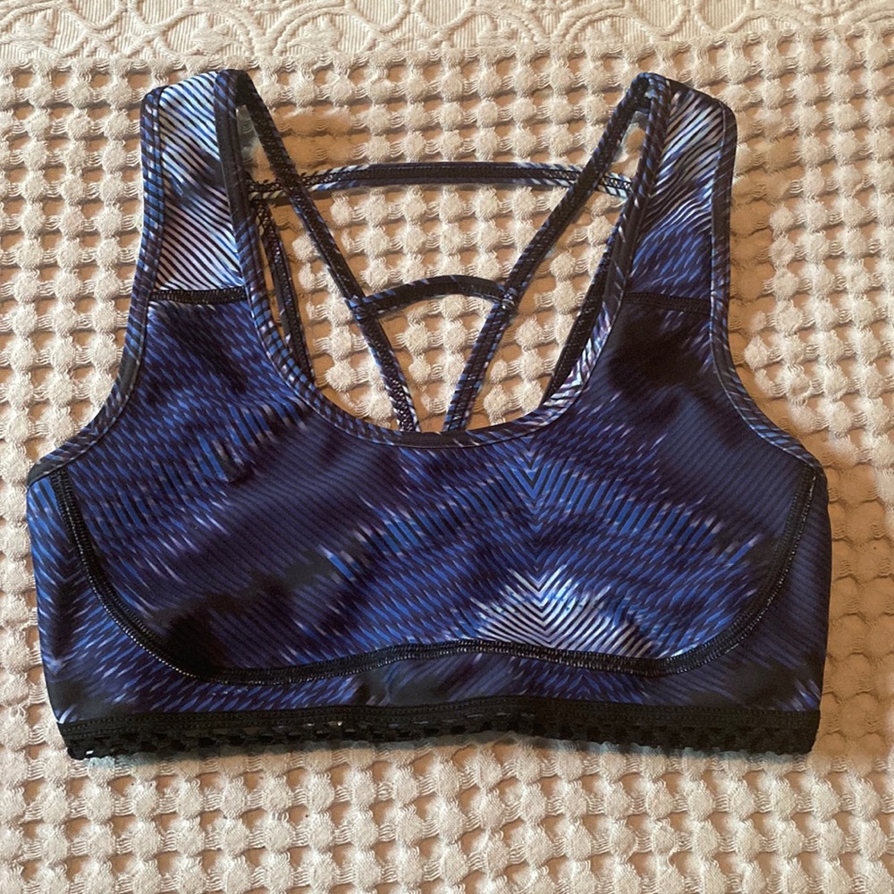 NUX sports bra